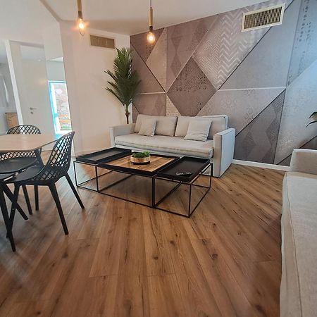 Yalarent Afarsemon Apartments With Pool - For Families & Couples Eilat Luaran gambar