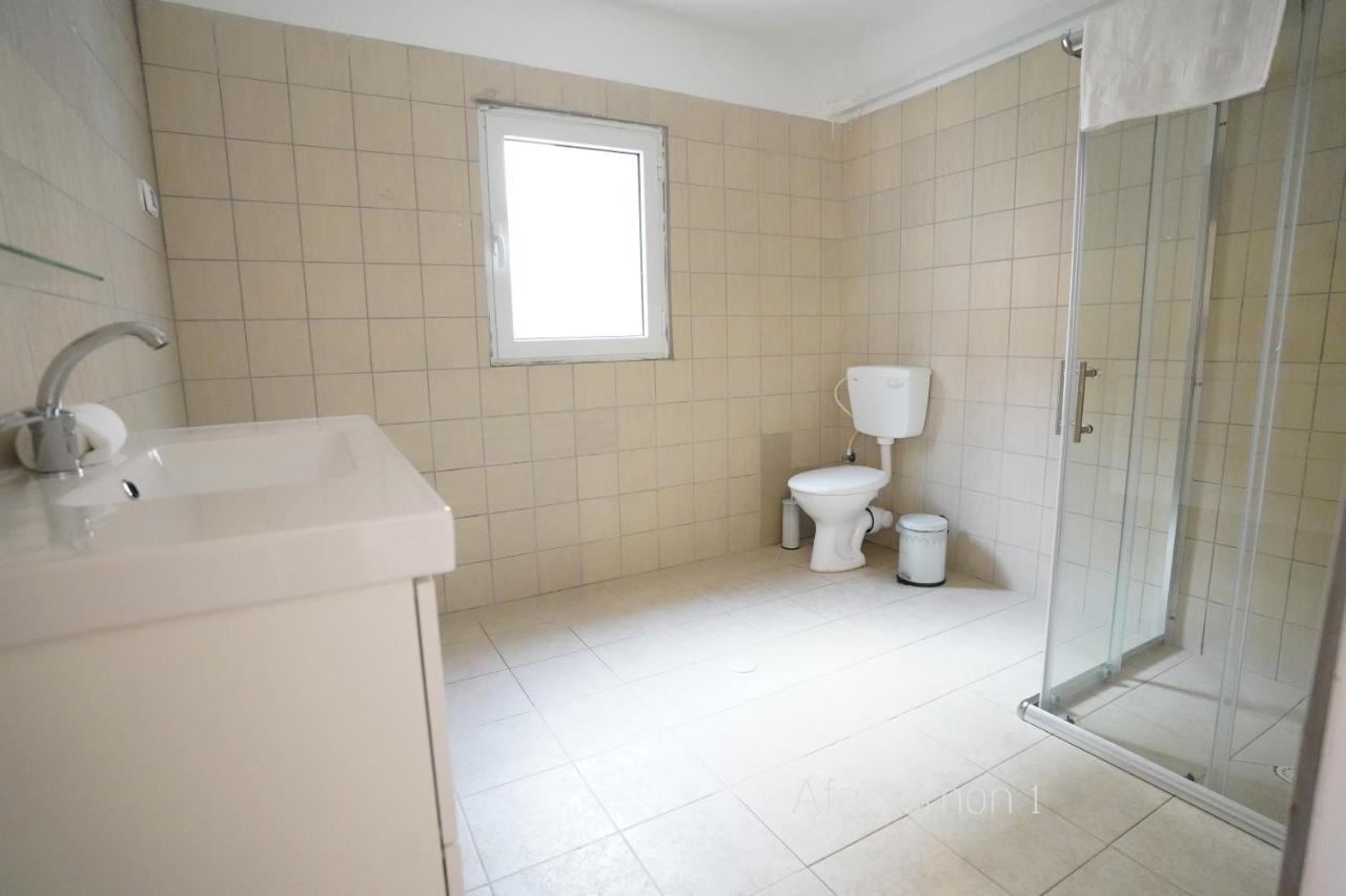 Yalarent Afarsemon Apartments With Pool - For Families & Couples Eilat Luaran gambar